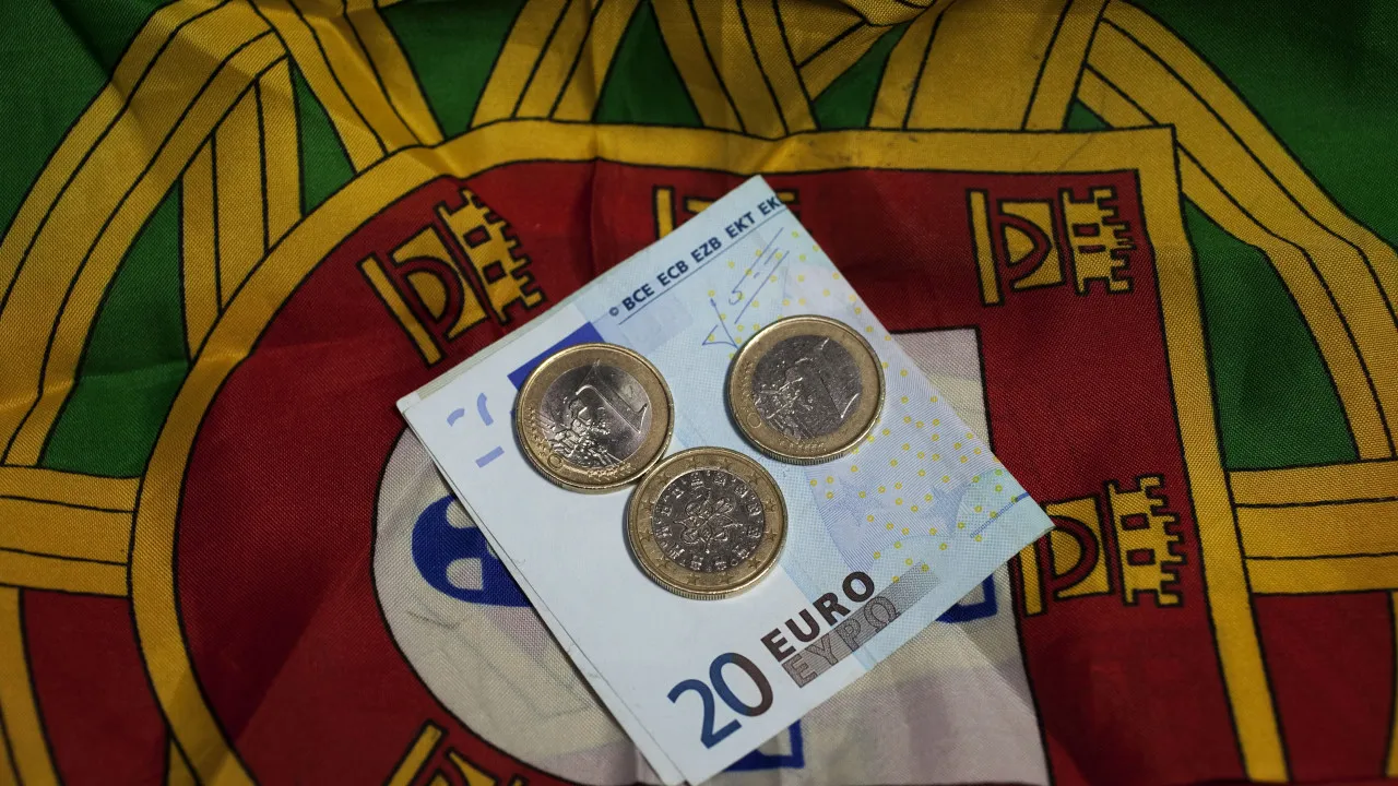 Juros da dívida de Portugal sobem a dois, cinco e 10 anos