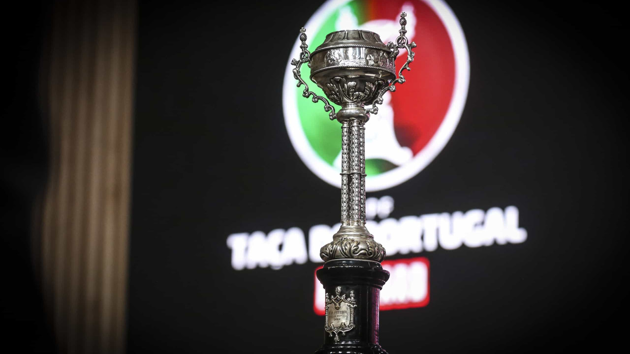 Liga: Santa Clara vai jogar na Cidade do Futebol - TVI Notícias