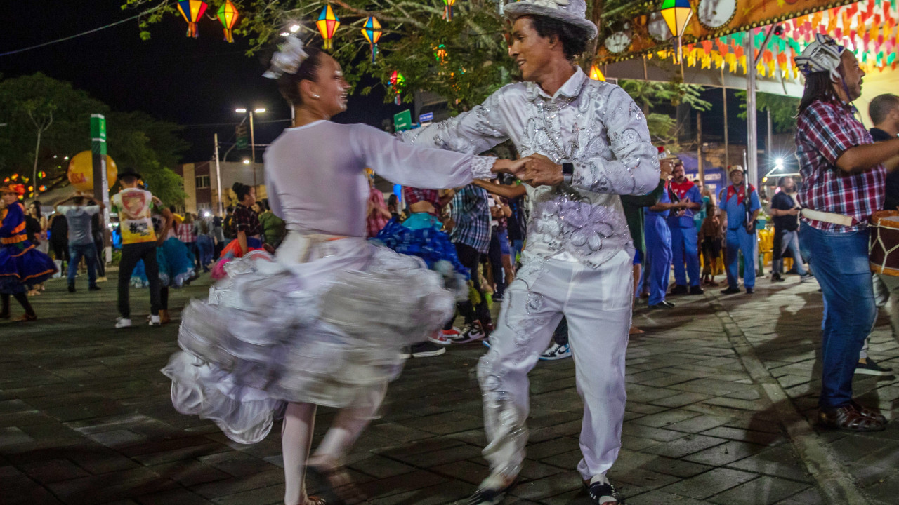 Dança levada por portugueses oficializada como cultura nacional do Brasil