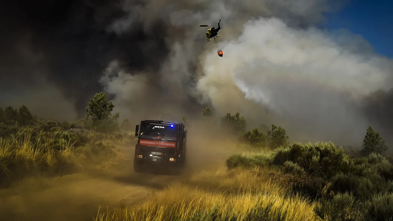 Dispositivo de combate a incêndios reforçado pela segunda vez este ano