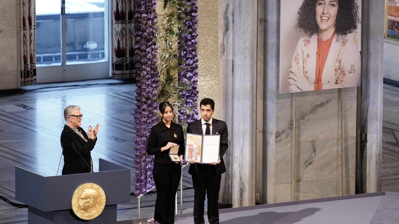 Nobel da Paz presa no Irão pede apoio internacional para pôr fim a regime