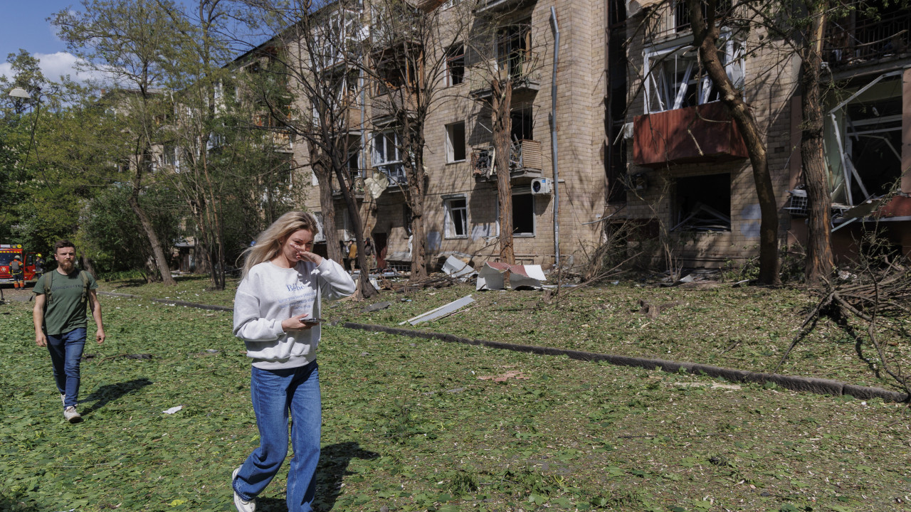 Retirados 1.775 civis ucranianos devido a nova ofensiva russa em Kharkiv