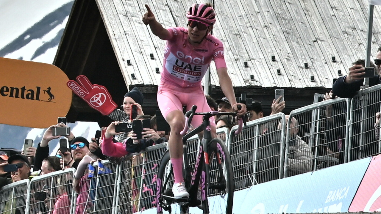 Giro: Pogacar soma quarta vitória na etapa 'rainha' com larga margem