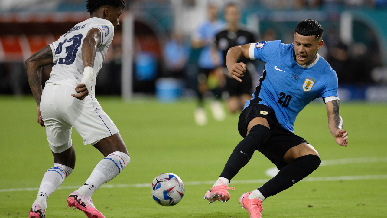 Uruguai estreia-se a vencer na Copa América com Franco Israel no banco