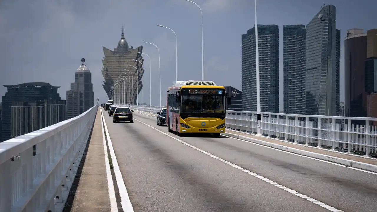 Ponte velha de Macau faz 50 anos e conta histórias de dragões e adivinhos