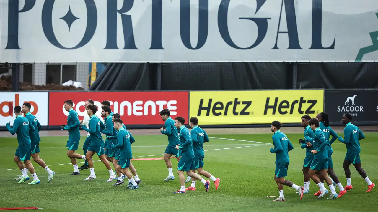 Portugal faz último treino antes da Polónia com todos os convocados