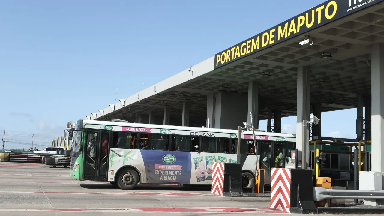 Moçambique e Rússia assinam memorando de cooperação nos transportes