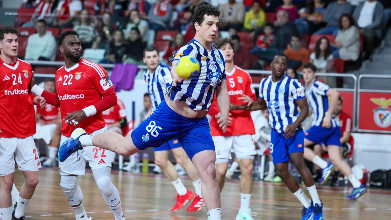 Oficial: Ricardo Brandão renova até 2029 com o FC Porto