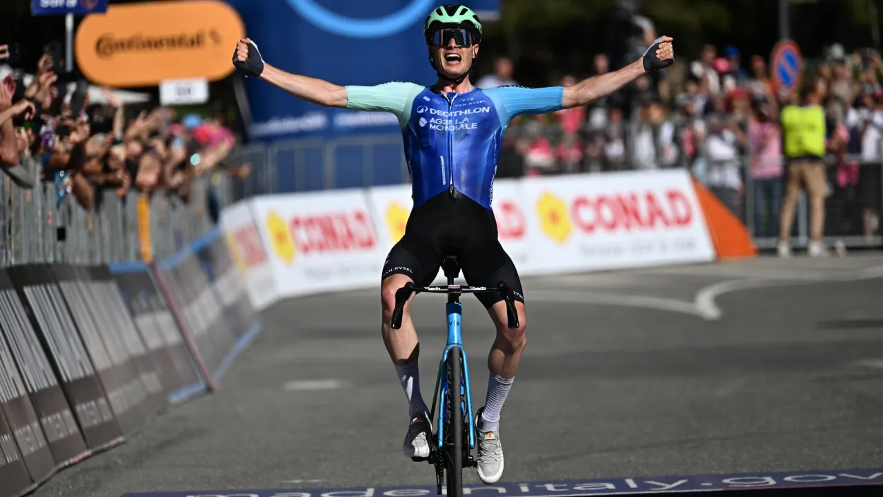 Nicolas prodhomme vence 19. ª etapa do giro. Eulálio desistiu