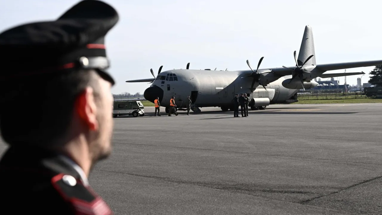 Itália limita reabastecimento em 4 aeroportos face à falta de combustível