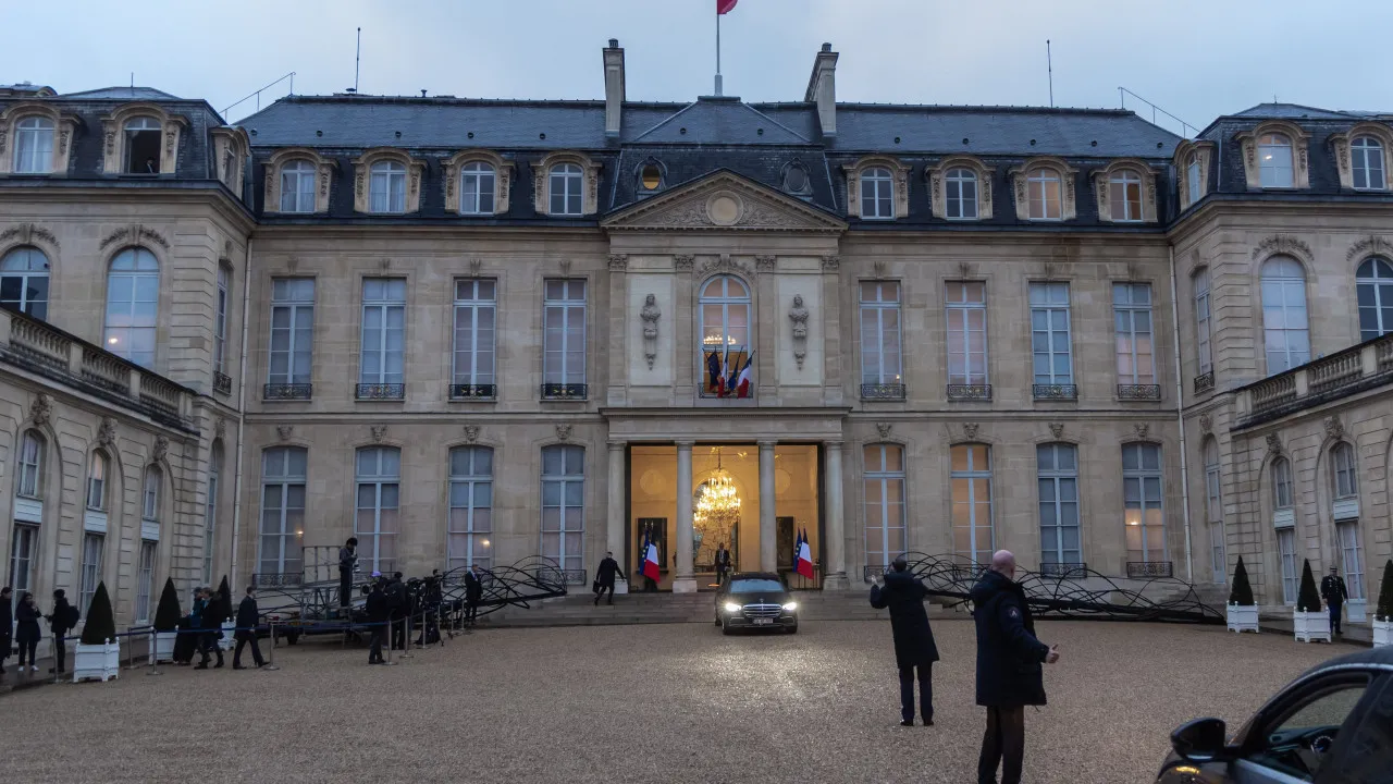 Justiça faz buscas no Palácio do Eliseu por suspeitas em contratos
