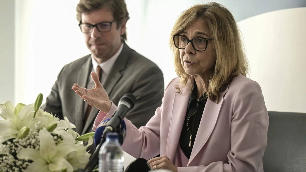 Ministra admite constrangimentos nas urgências durante o verão