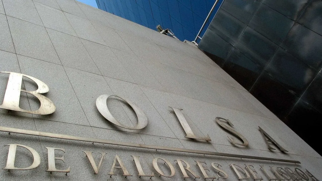 Bolsa de lisboa fecha em queda arrastada pelo setor da energia
