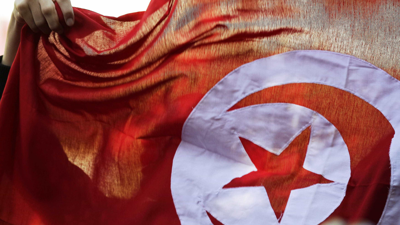 Ordem dos Advogados da Tunísia anuncia greve após detenção de advogada