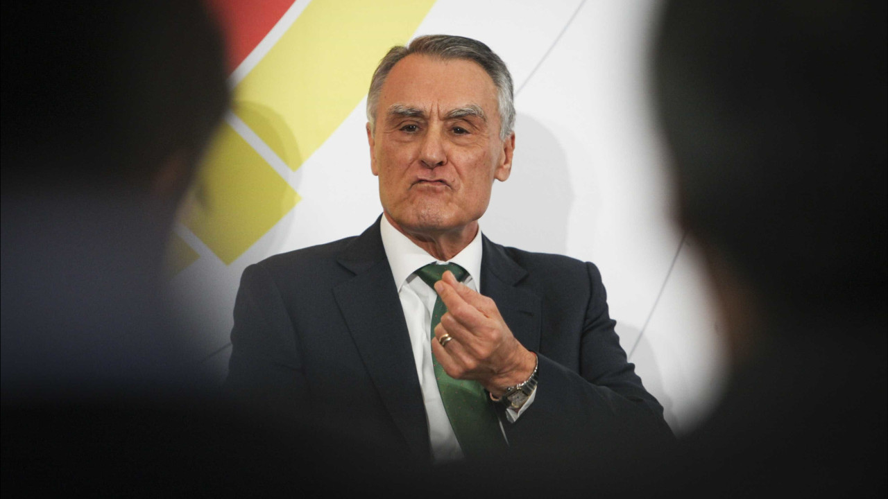 Cavaco acusa Soares de ter sido &quot;força de bloqueio&quot; do seu Governo