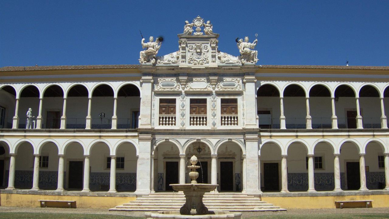 Universidade de Évora quer construir Escola de Saúde junto a futuro hospital