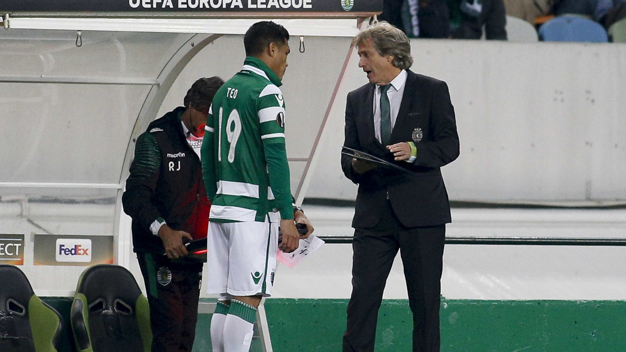 Ex-Sporting e o gesto de Jorge Jesus após a morte da avó: &quot;Disse-me...&quot;