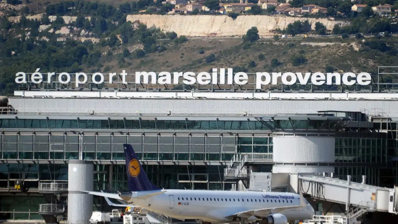 "Grave". Aviões estiveram perto de colidir no aeroporto de Marselha