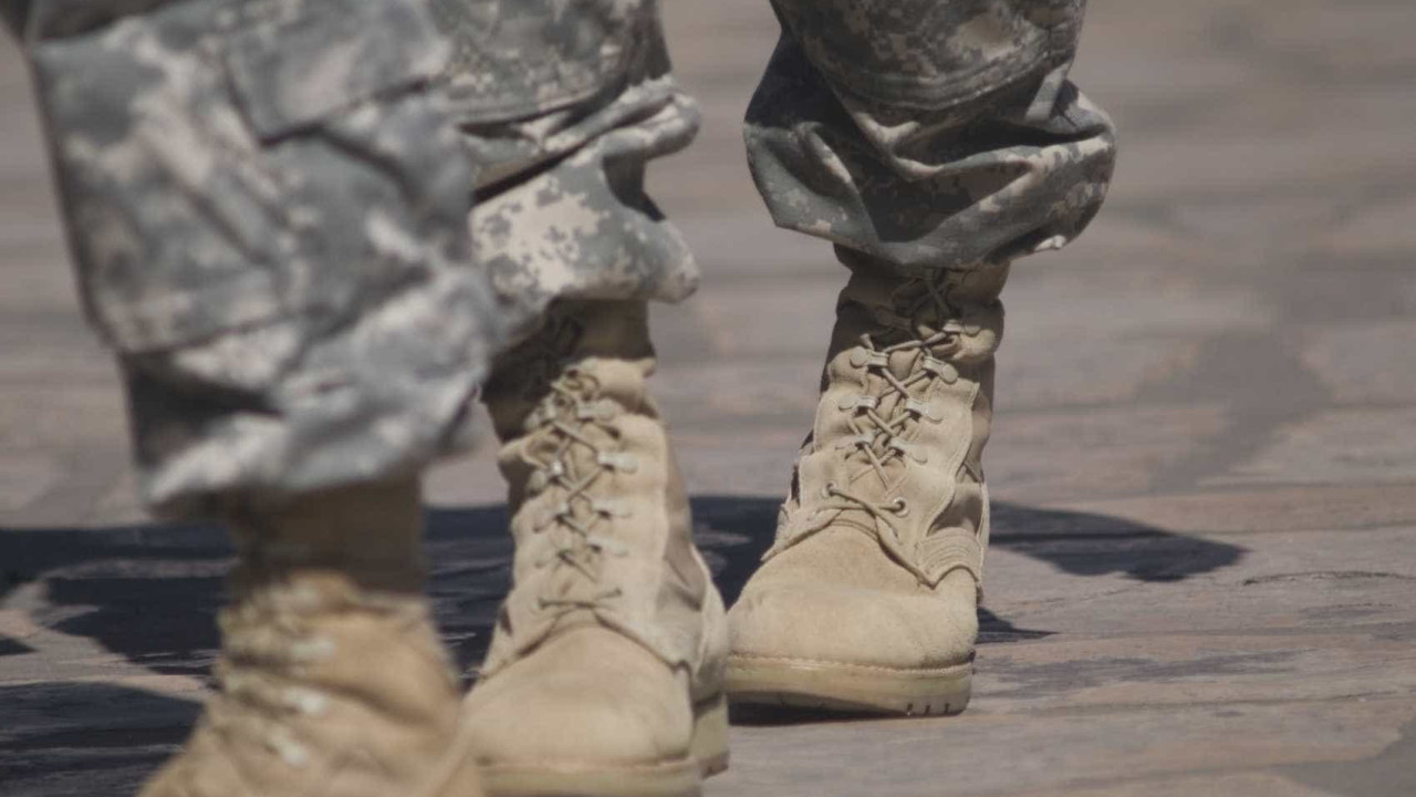 Soldado, marido y dos hijos encontrados muertos en base militar de EE.UU.