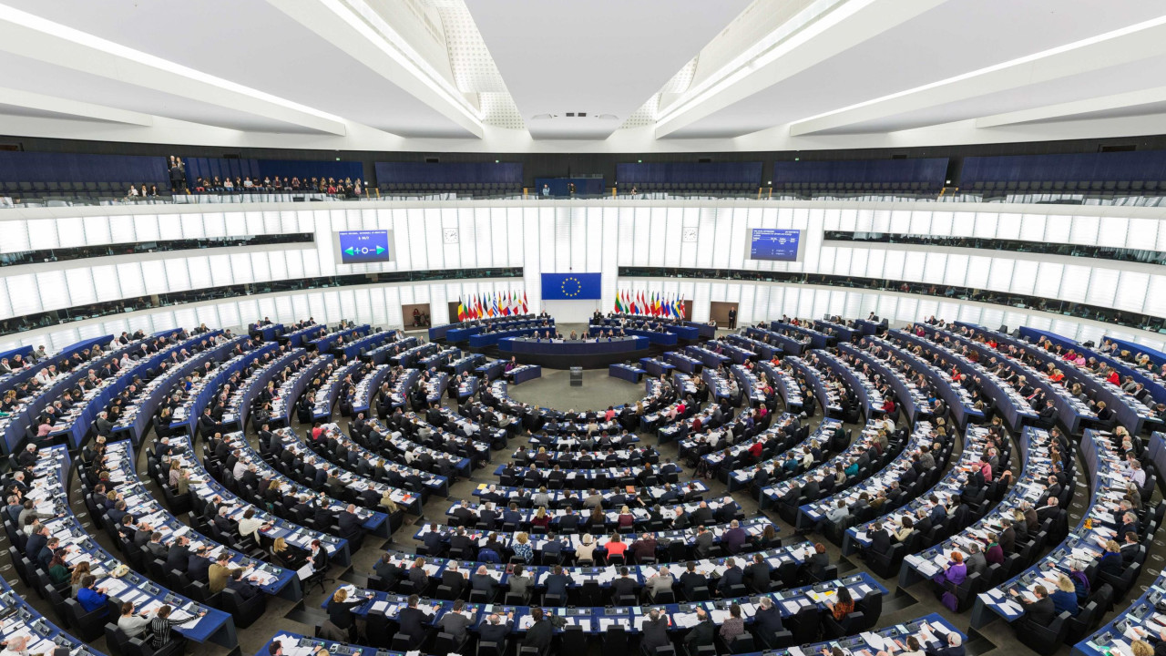 Maioria no PE afirma que Hungria está a &quot;ameaçar valores&quot; da UE
