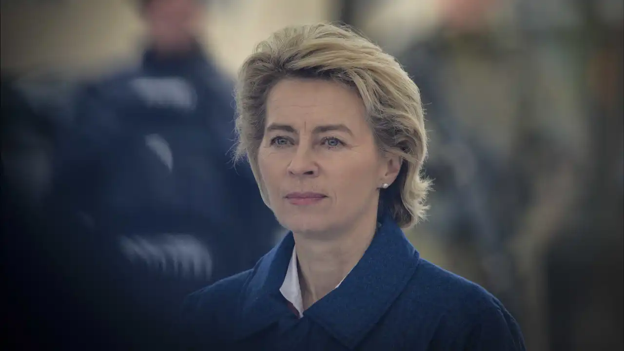 Von der Leyen rejeita comentar polémicas deportações de Itália para Albânia