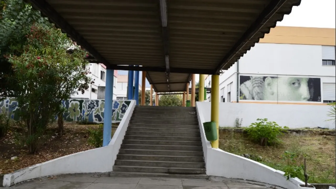 "Sem colocação": Rodrigo, 10 anos, sem escola a dias de início de aulas