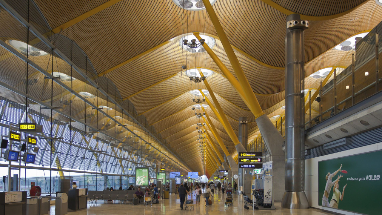 Repostos sistemas informáticos nos aeroportos espanhóis após falha