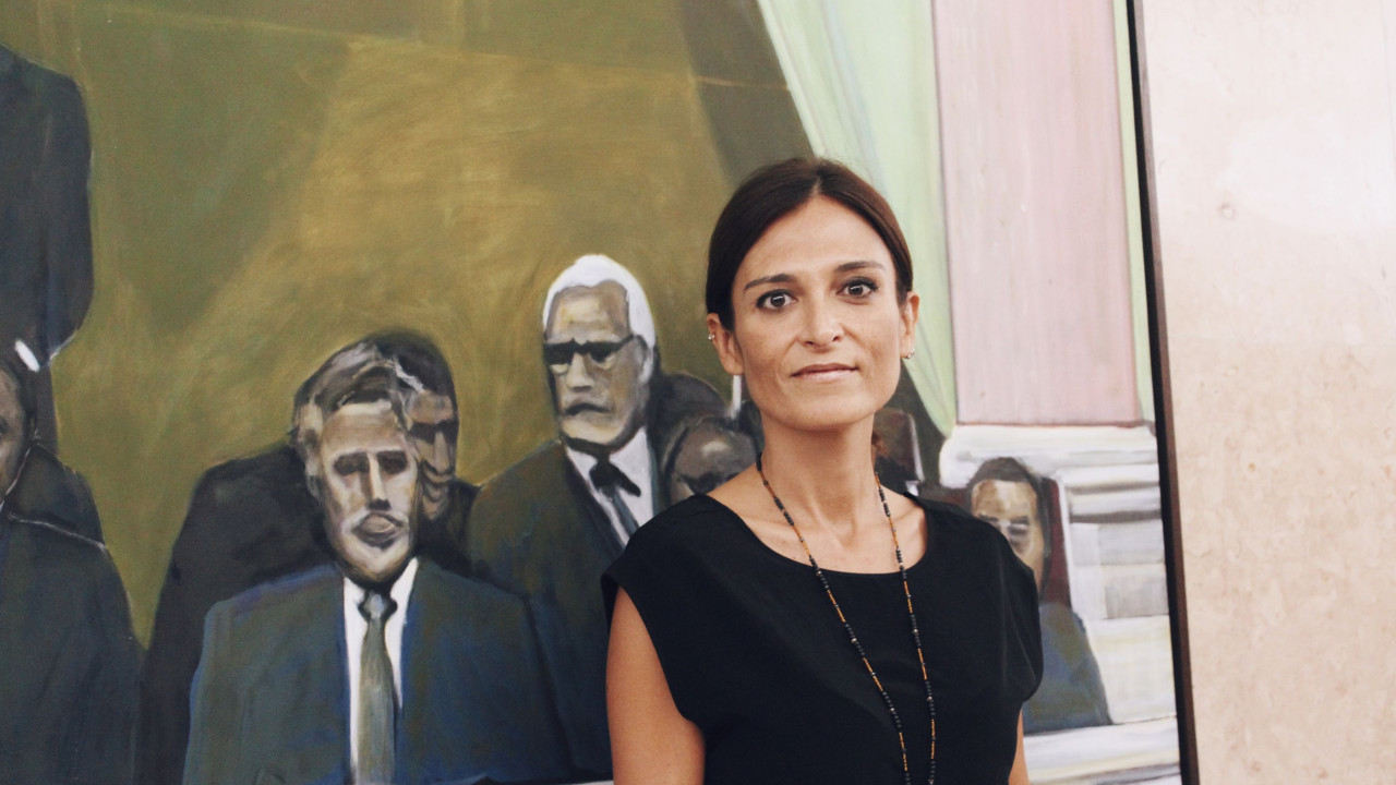 Isabel Moreira acusa que transformar política em casos é &quot;destruir Abril&quot;