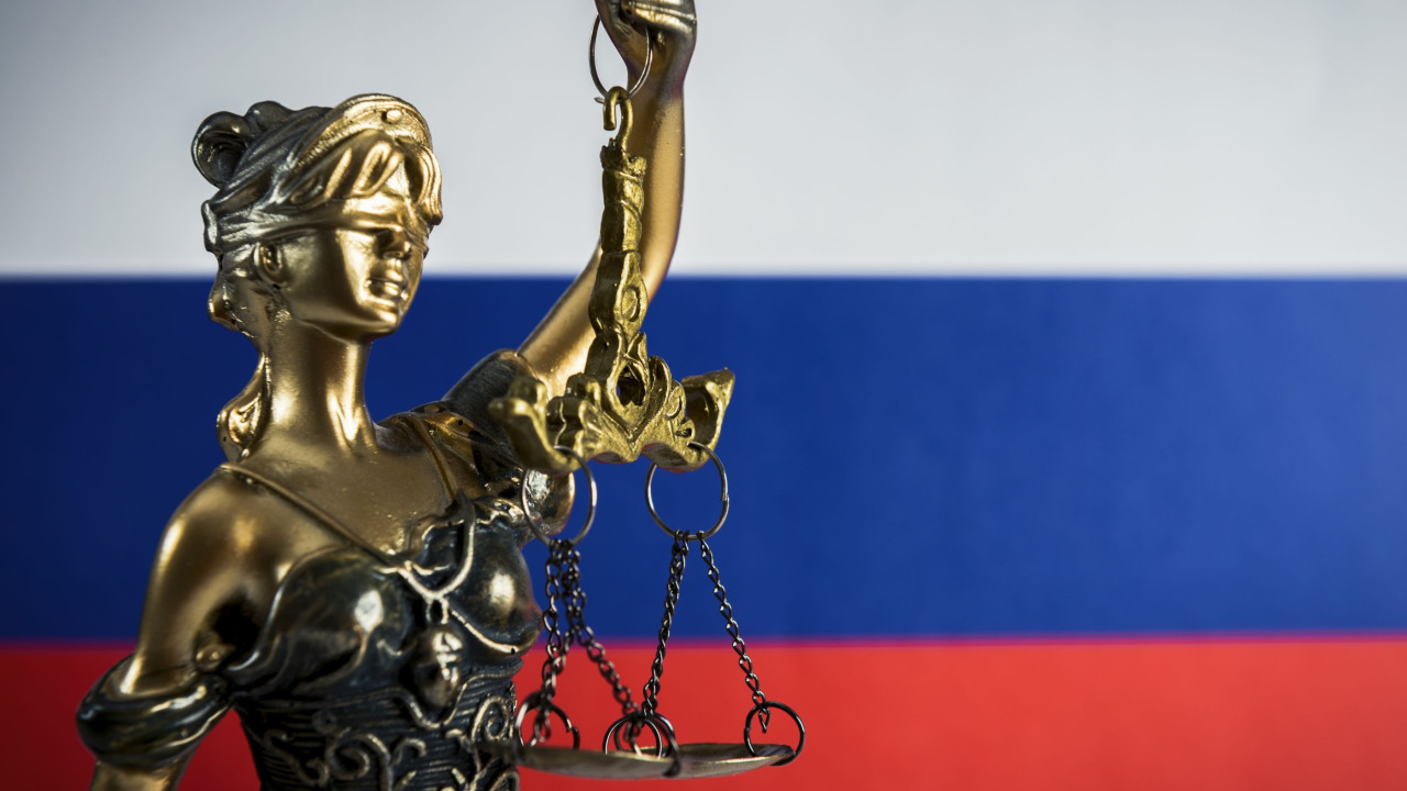 Ex-ministro condenado a 12 anos de prisão por peculato na Rússia