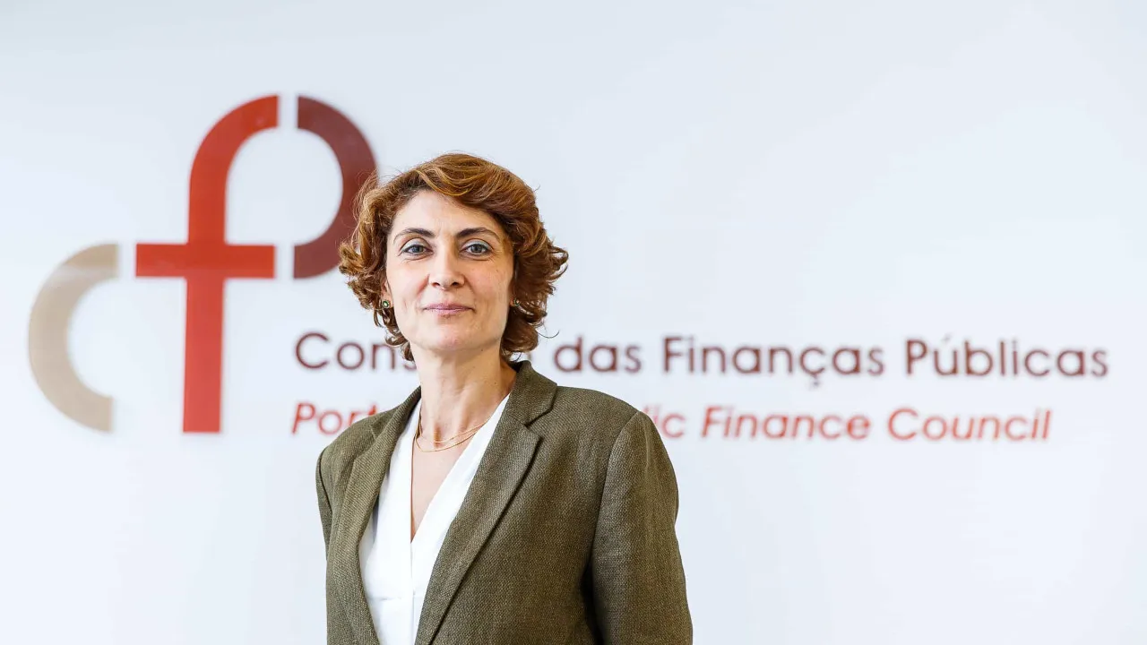 "Não podemos perder de vista o controlo da despesa pública"