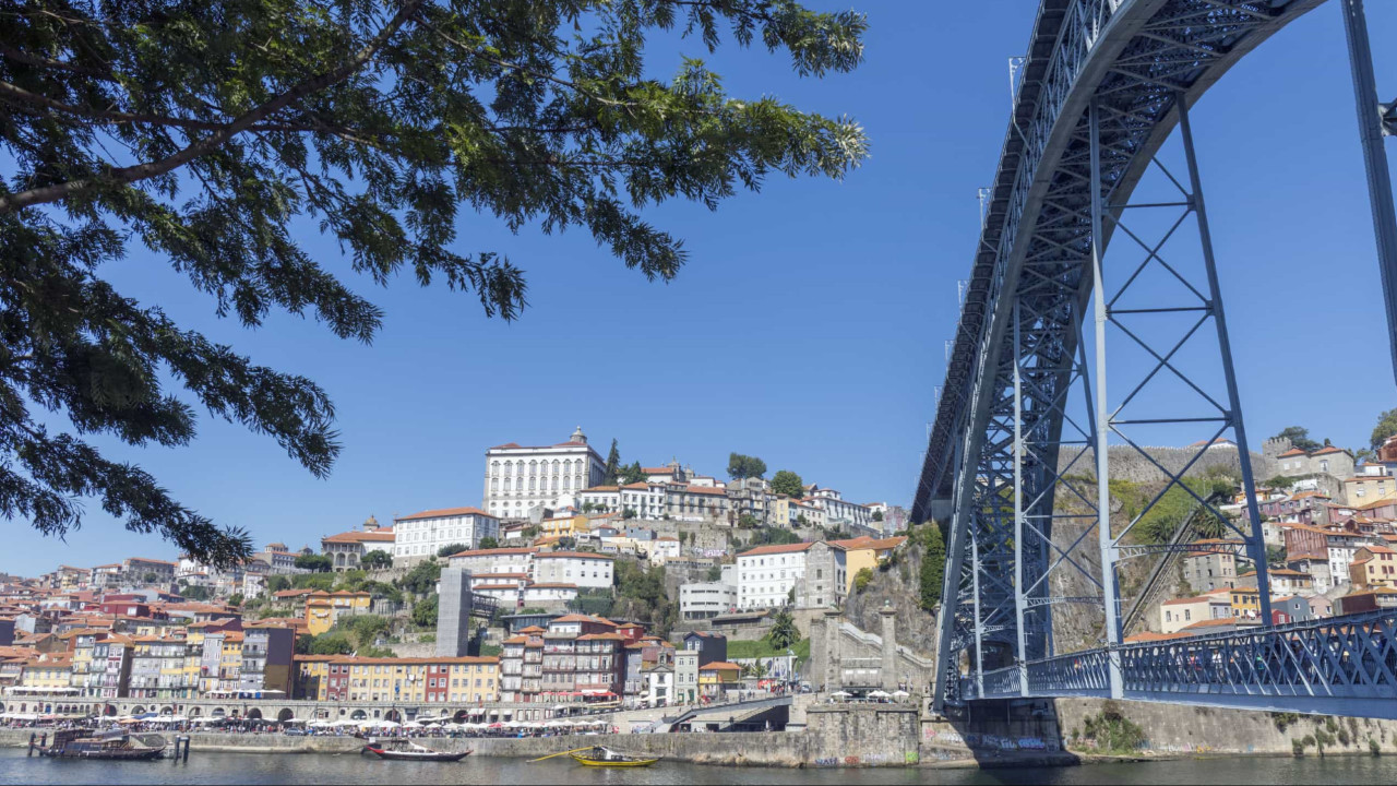 O ataque &quot;vil&quot; a imigrantes no Porto. Como tudo aconteceu (e as reações)