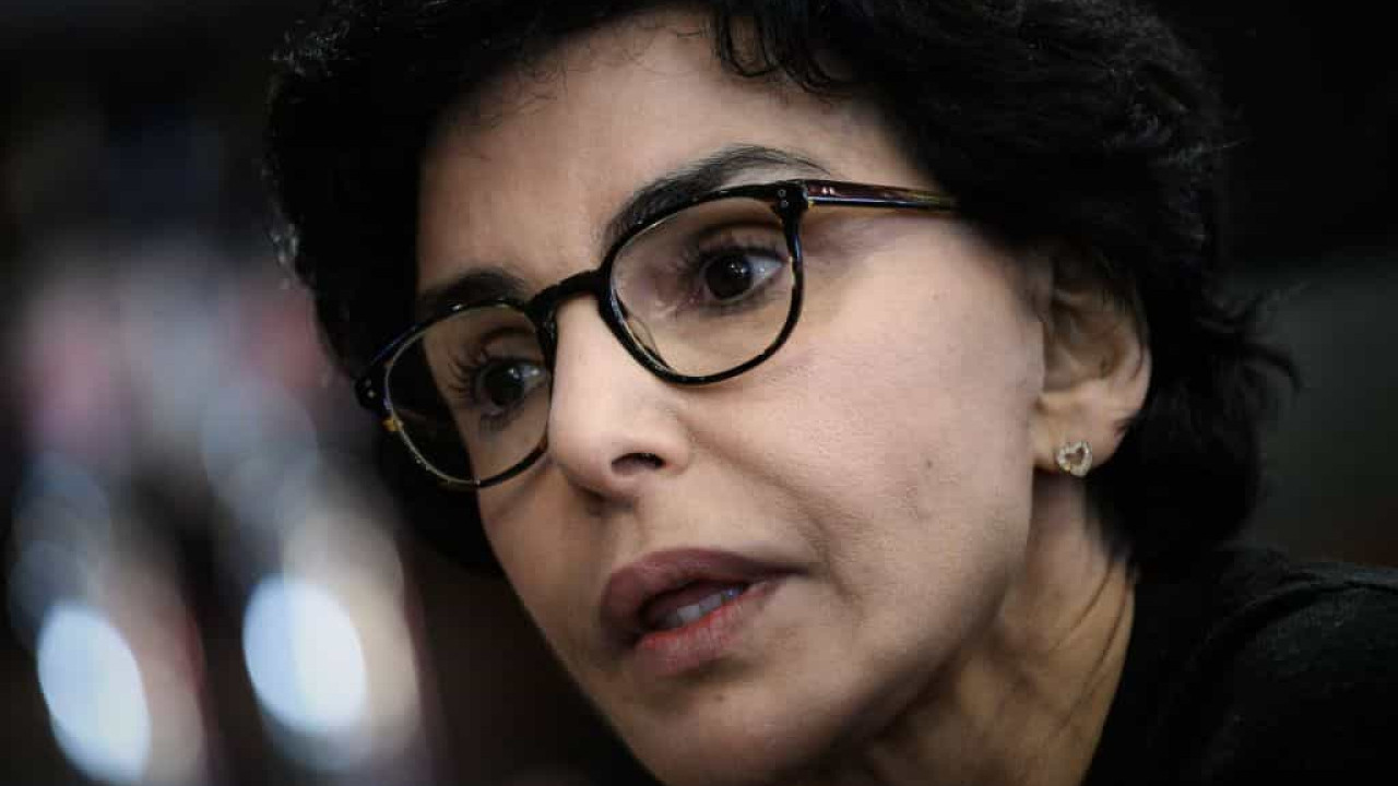 Ministra francesa ameaça transformar cão do primeiro-ministro &quot;num kebab&quot;