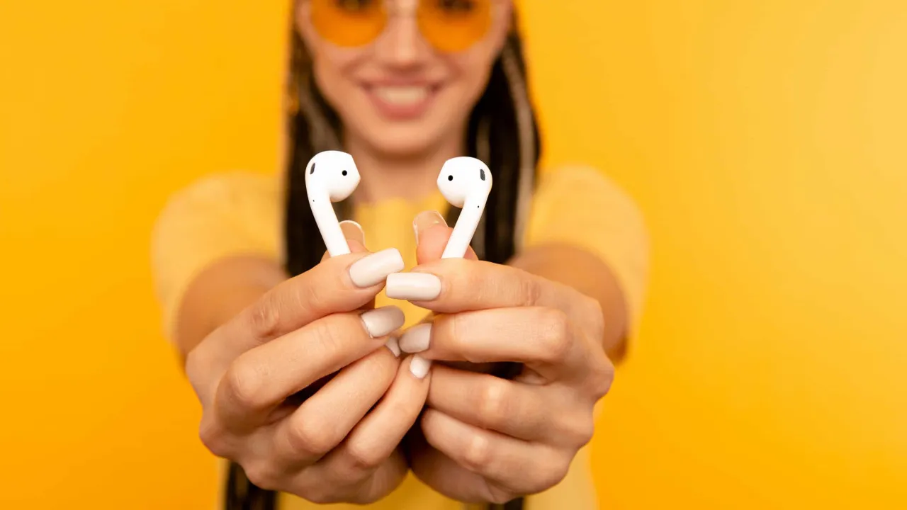 AirPods terão direito a novidades com próxima atualização do iPhone