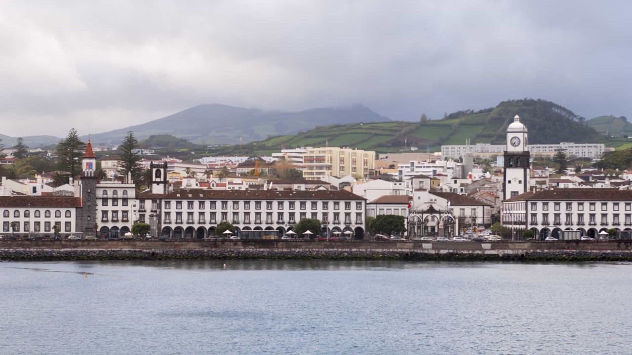 Coligação e PS acordam distribuição de cargos no parlamento dos Açores