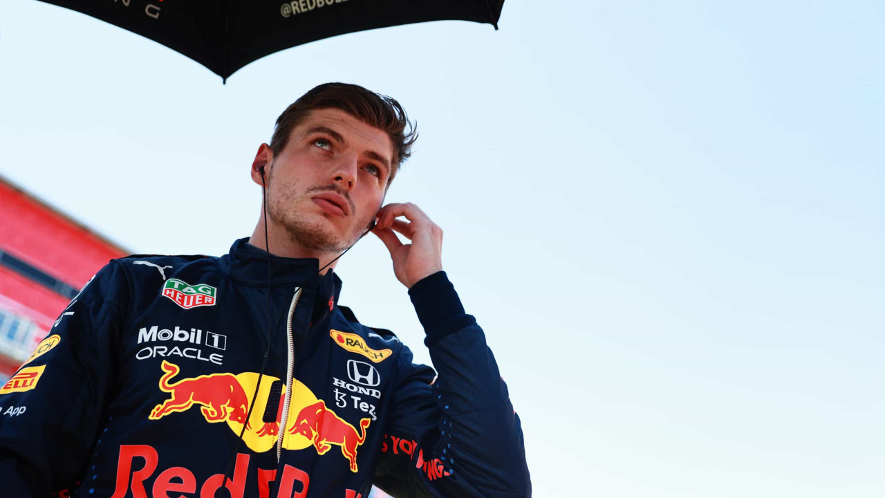 Verstappen arrasa Hamilton e Mercedes após acidente: "Falta de respeito" - Vimarsana News