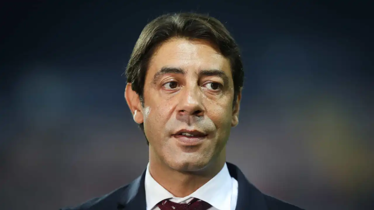 EM DIRETO: Rui Costa justifica decisões no mercado aos adeptos do Benfica