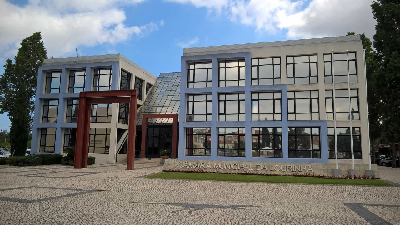 Lourinhã pede ao Governo urgência e prioridade na reparação da EN8-2