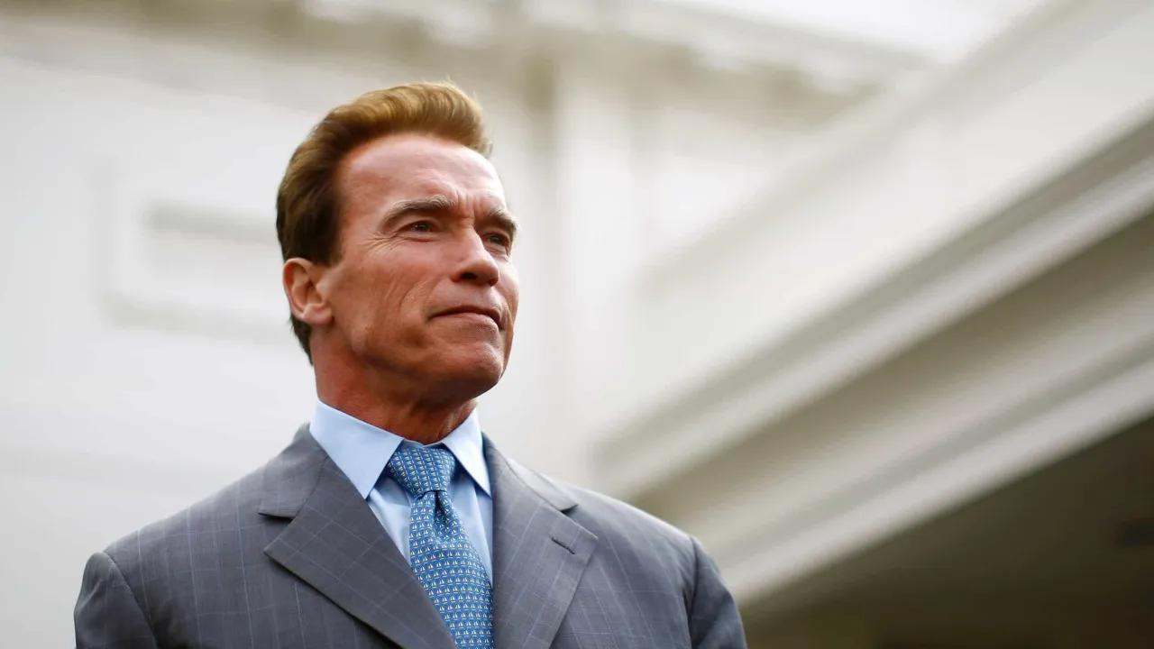 Republicano, Arnold Schwarzenegger revela que vai votar em Kamala Harris