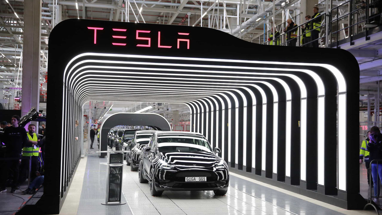 Tesla sucht nach Wasserquelle, um Fabrik in Deutschland zu erweitern