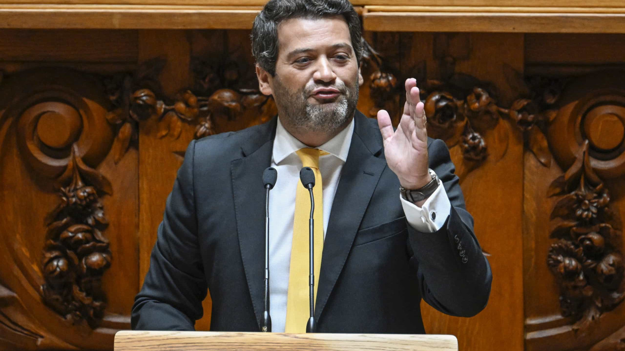 André Ventura critica discurso de Pedro Nuno, &quot;o rosto da habitação&quot;