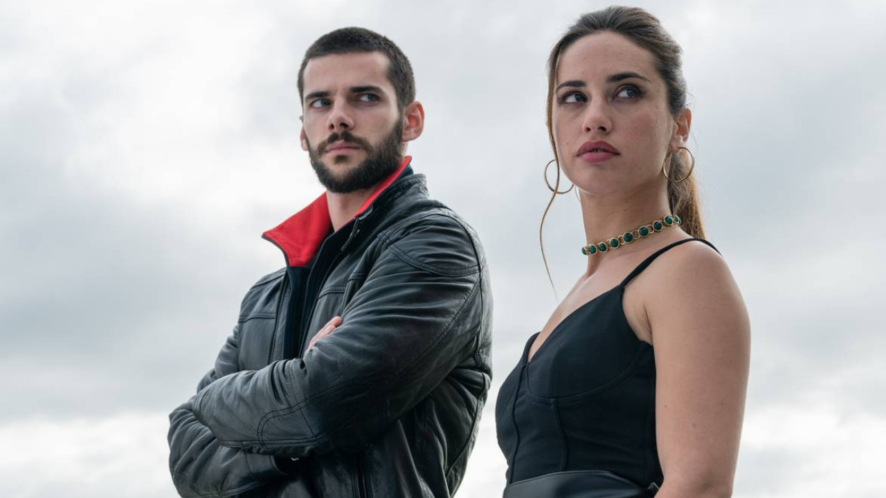 Corpo em Chamas  Conheça a nova série da Netflix com a atriz de La Casa  de Papel - Blog Hiperion