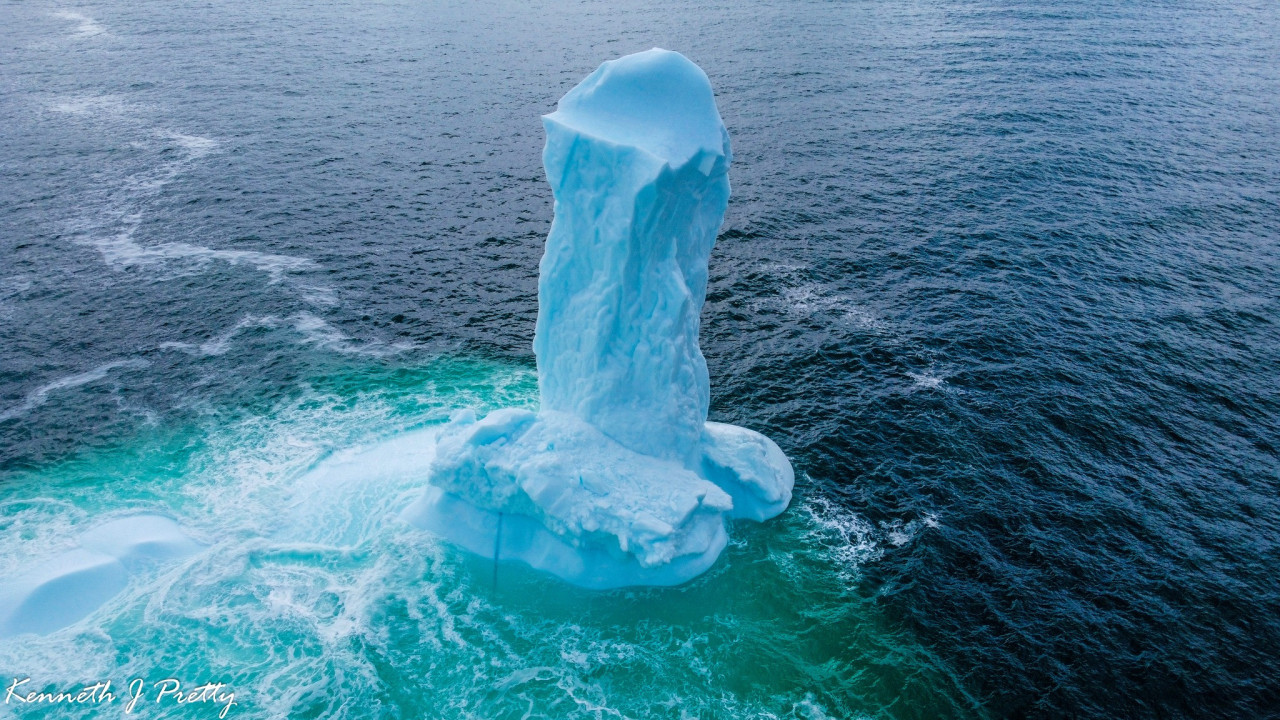 Penis-shaped iceberg photographed off Canada.  look now