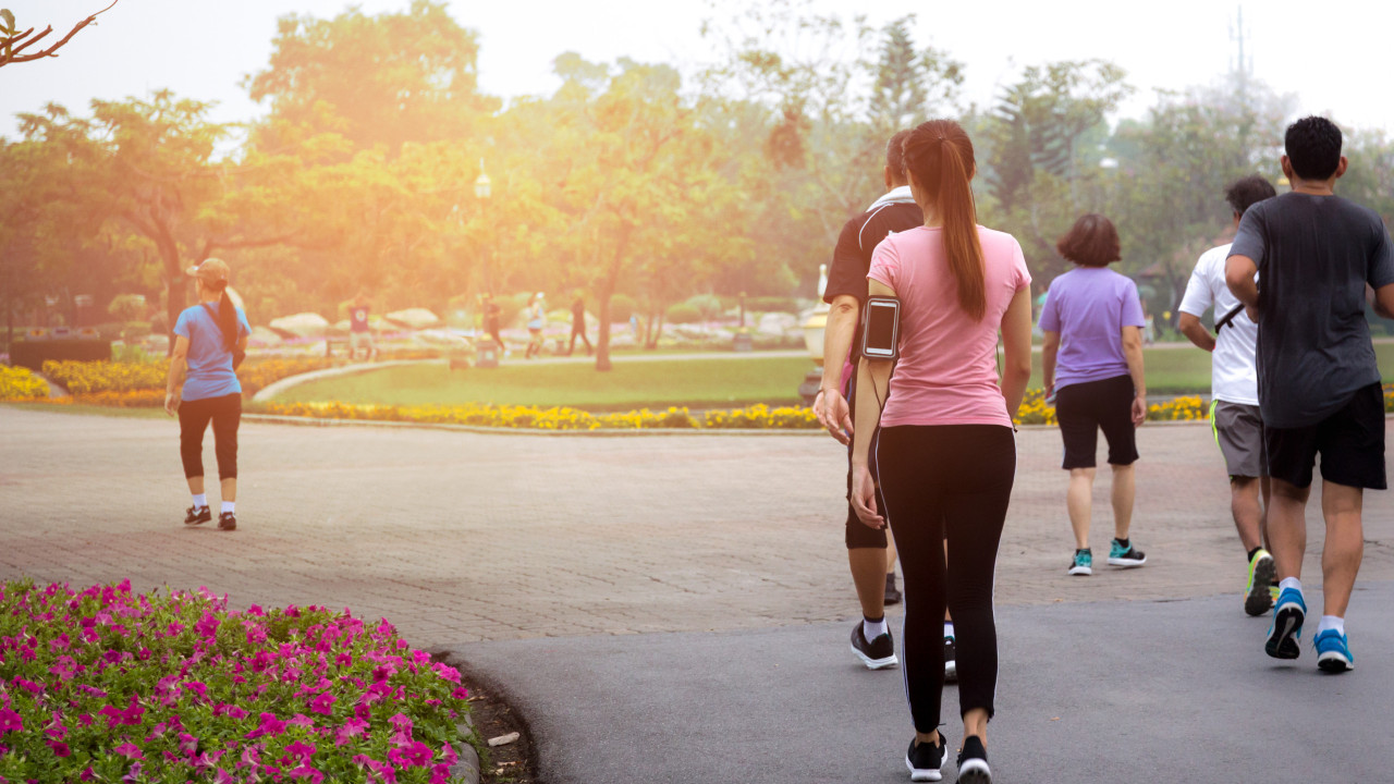 According to orthopedists, the mistakes you make on a walk are minor