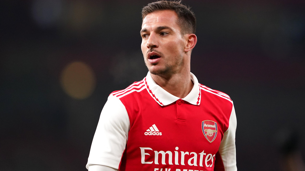 Oficial: Cédric Soares confirma saída do Arsenal