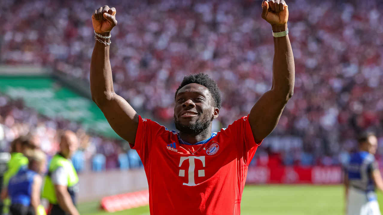 Novo dirigente do Bayern Munique faz 'ultimato' a Alphonso Davies