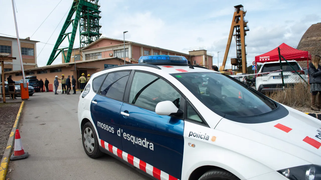 Homem mata enteado e fere companheira em espanha. Polícia investiga