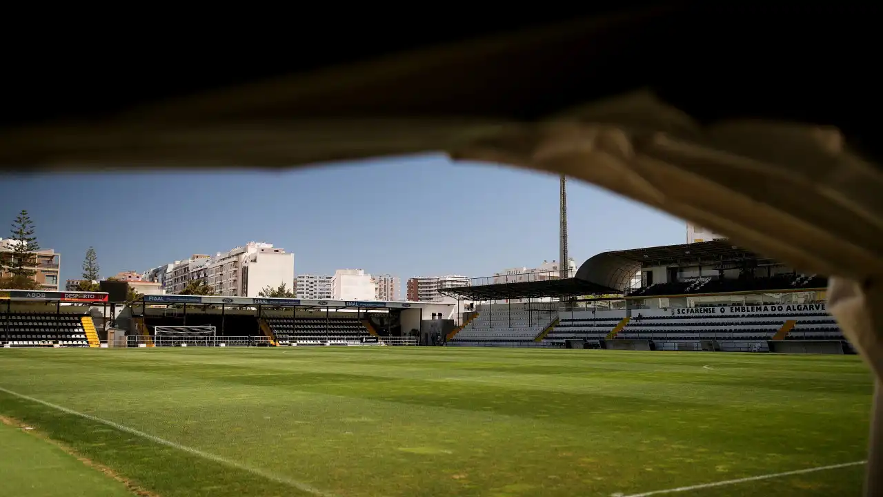 EM DIRETO: Aí está o Farense-Arouca antes do jogo em Alvalade