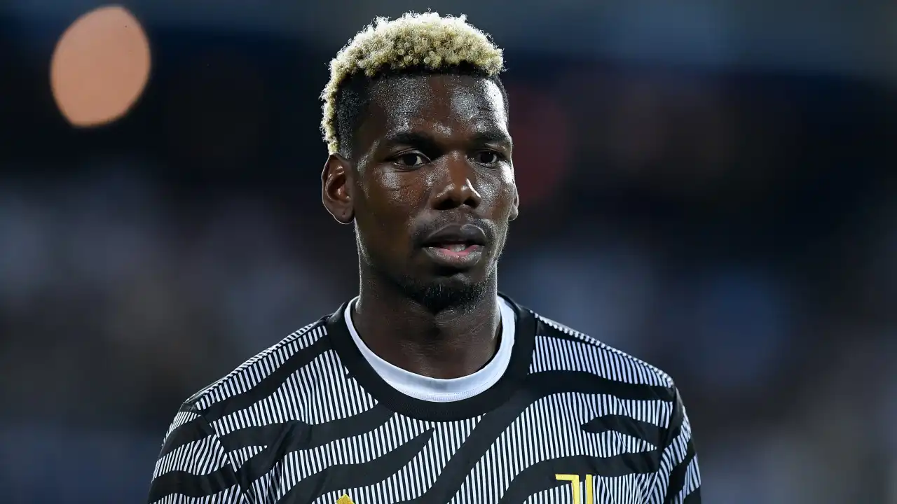 Pogba 'enterra-se'. Declara-se à Juventus... sem autorização da Juventus