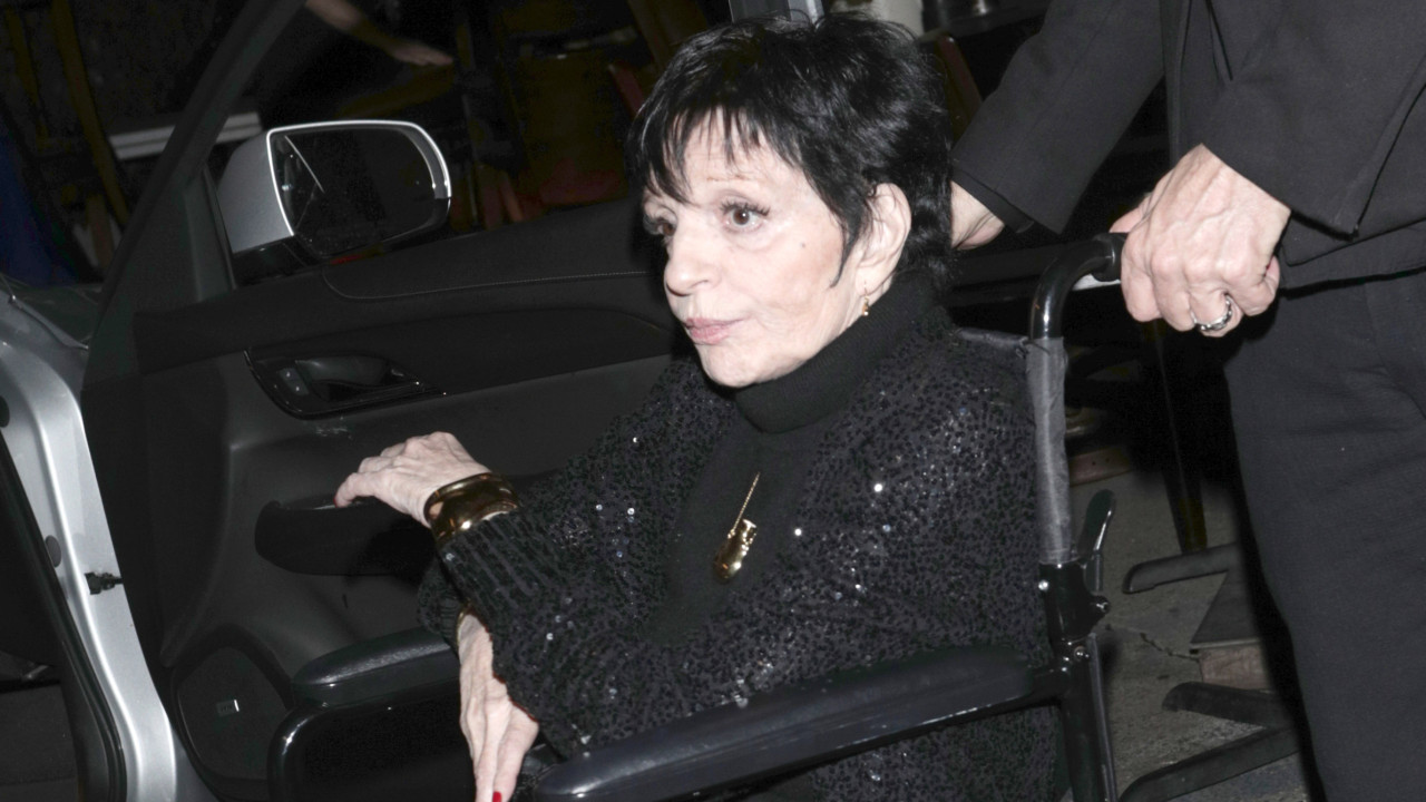 Sad end to life.  Liza Minnelli, 77, lives alone and is ill
