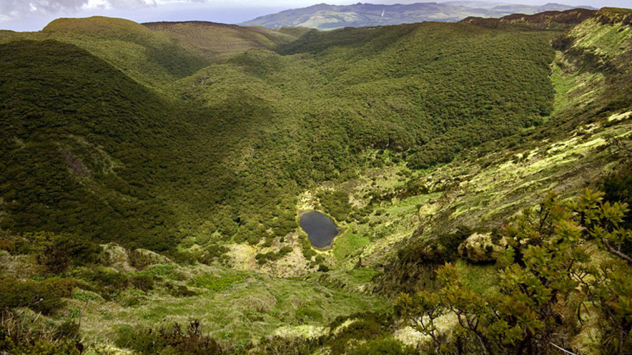 Açores elevam nível de alerta no vulcão de Santa Bárbara